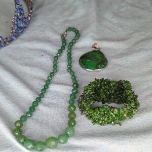 Green Beaded Necklace Set